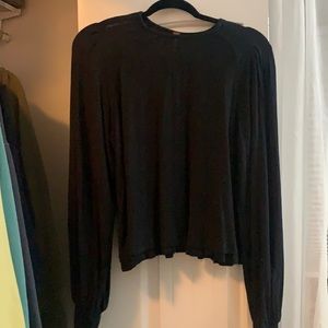 Free People top w puffy sleeves